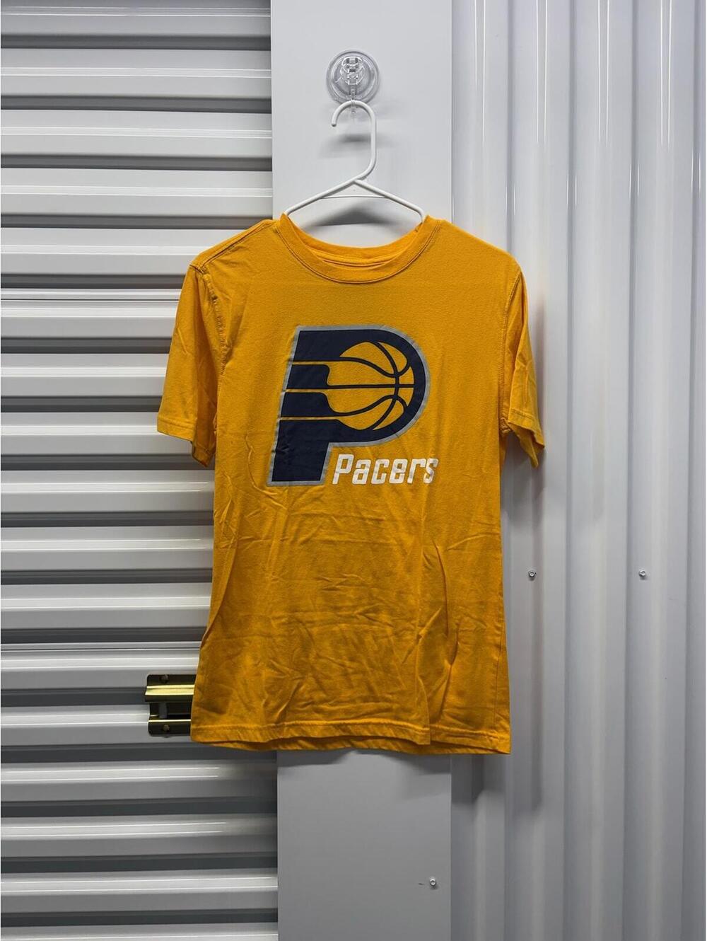 Indiana Pacers Indiana Pacers Logo Graphic T-Shirt Yellow Small Licensed NBA Tee